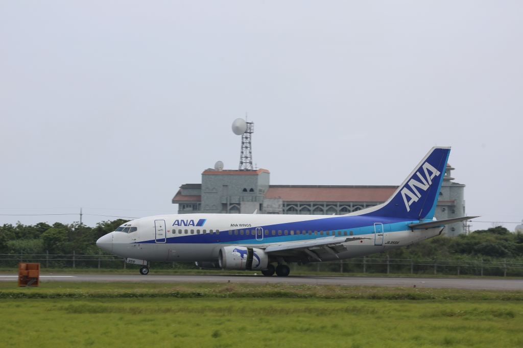 Boeing 737-500 (JA356K)