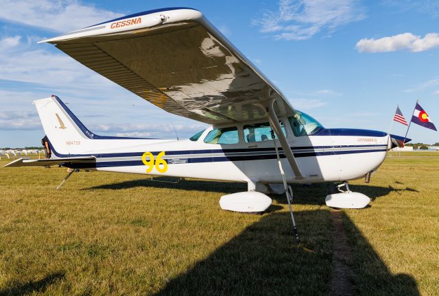 Cessna Skyhawk (N64739)