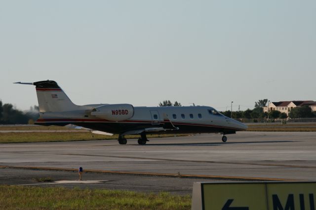 Learjet 60 (N95BD)