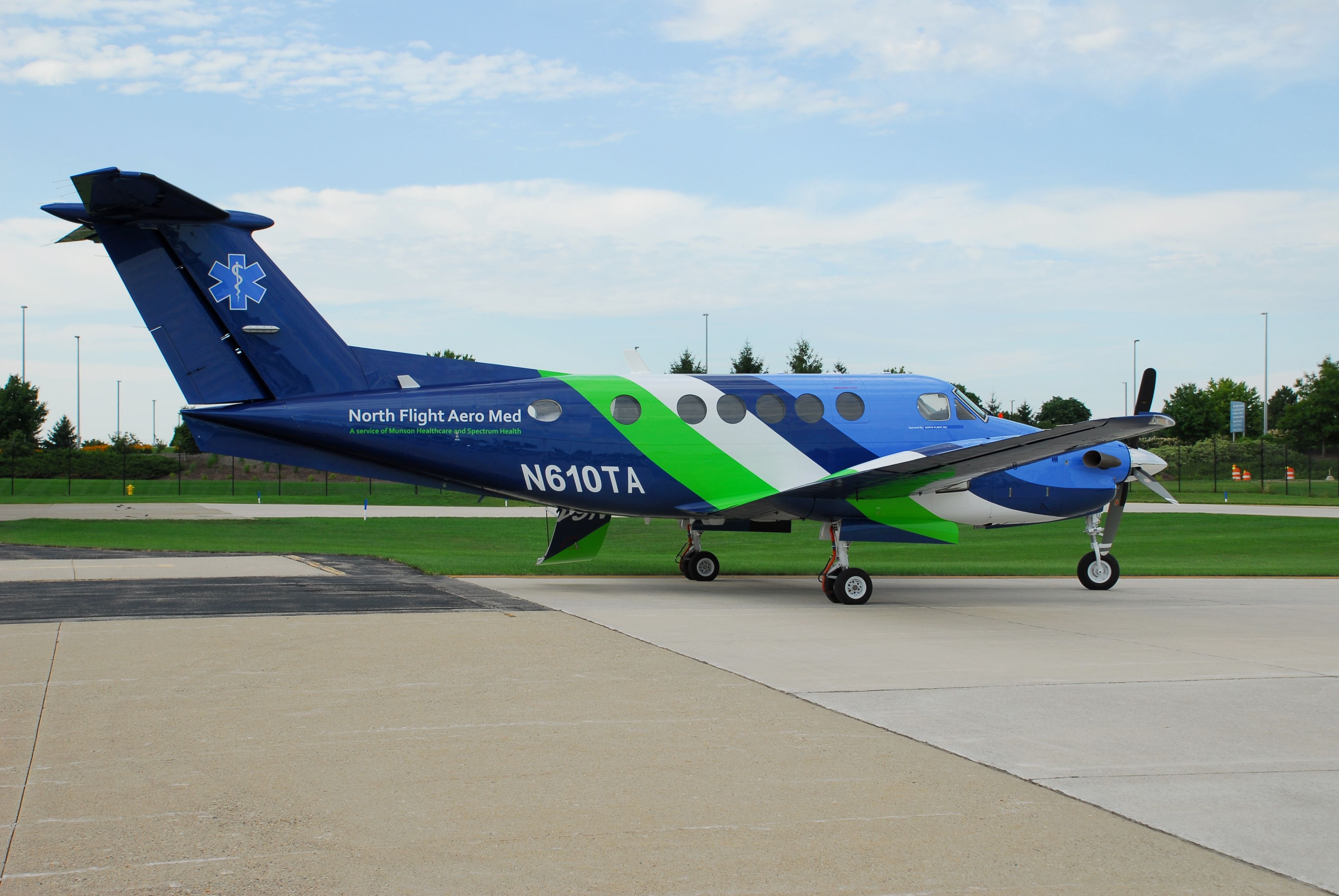 Beechcraft Super King Air 200 (N610TA) - New Paint to match the S76 N764AM