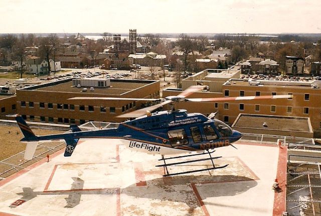Bell 407 (N911WB)