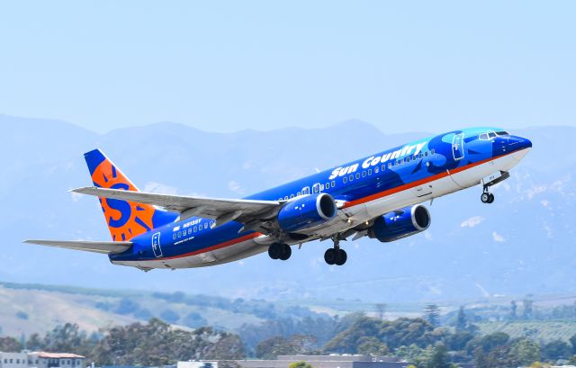 Boeing 737-800 (N813SY) - Sun Country 738 departing off of runway 07 at KSBA headed to KMSP.