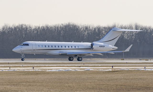 Bombardier Global Express (N1955M) - Runway 02L departure. McDonalds Global Express bound for KMDW.