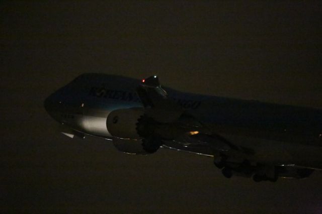 BOEING 747-8 —