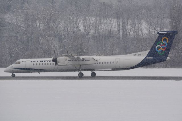 de Havilland Dash 8-400 (SX-BIU) - Olympic Air and snow - a combination that you dont see everyday!