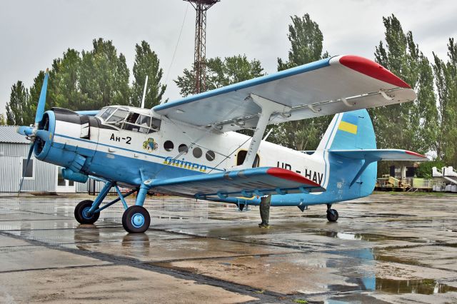 Antonov An-2 (UR-HAV)