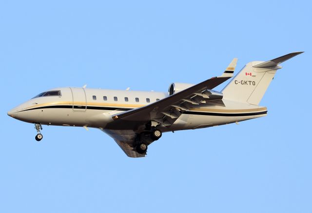 Canadair Challenger (C-GKTO) - Landing in Gran Canaria at sunset.