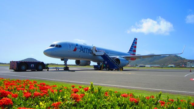 Boeing 757-200 (N190AA)