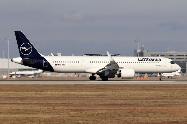 Airbus A321neo (D-AIEL)