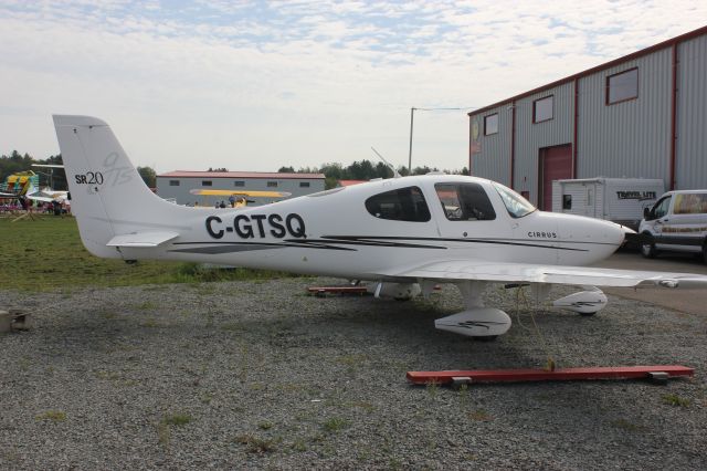 Cirrus SR-22 (C-GTSQ) - Cirrus SR-20 GTS Aéroport de Lachute CSE4 QC. 25-08-2018