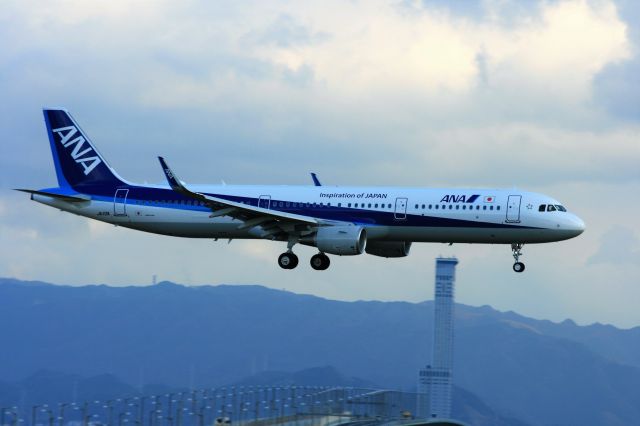 Airbus A321 (JA113A) - 24L降りで来たA321br /JA113Aは、就航2日目でした