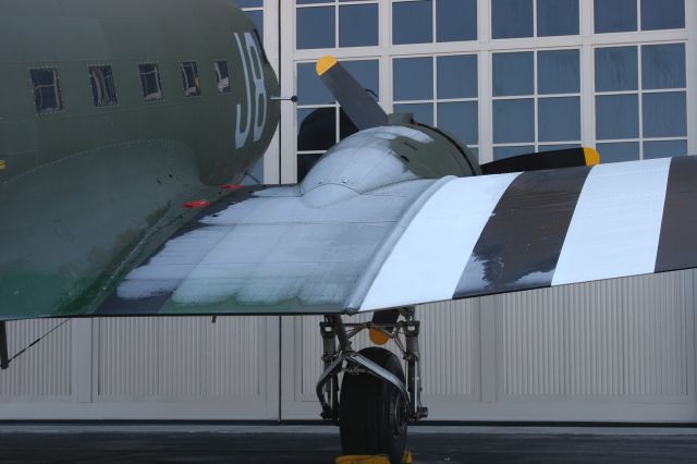 — — - C-47 with Frost on Engine and Wing