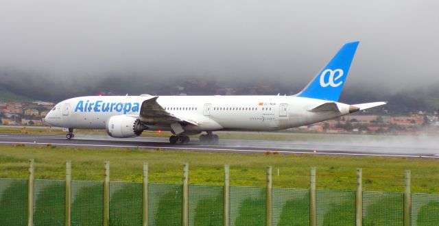 Boeing 787-9 Dreamliner (EC-NGN) - "Juan Sebastián de Elcano" Name
