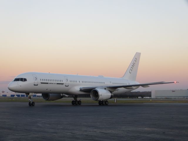 Boeing 757-200 (N226G) - US Department of Defense