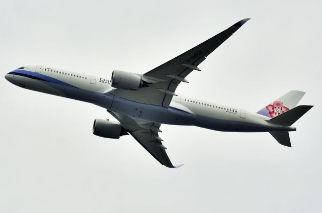 Airbus A350-900 (B-18906)