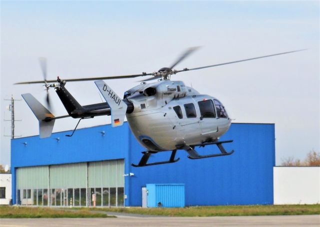 KAWASAKI EC-145 (D-HAUI)