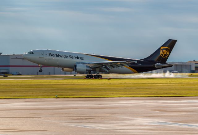 Airbus A300F4-600 (N133UP)