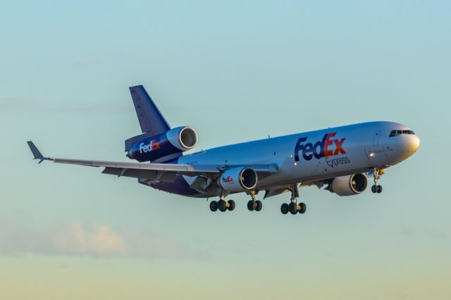 Boeing MD-11 (N617FE) - A FedEx MD11 landing at PHX on 2/12/23 during the Super Bowl rush. Taken with a Canon R7 and Canon EF 100-400 II L lens.