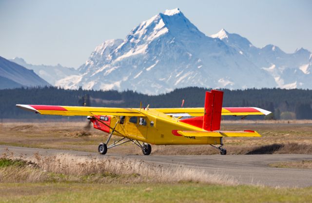 Pilatus PC-6B Turbo-Porter (ZK-MCK)