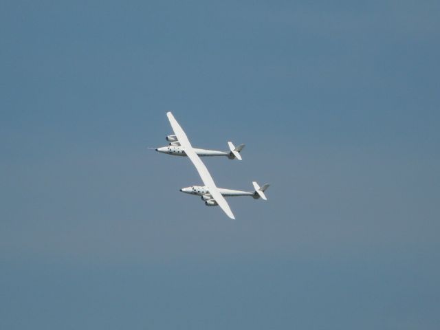 Scaled Composites White Knight 2 (N348MS)