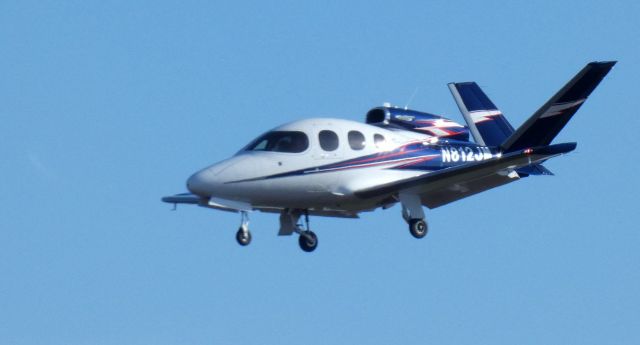 Cirrus Vision SF50 (N812JM) - On final is this 2019 Cirrus Vision SF-50 from the Autumn of 2020.