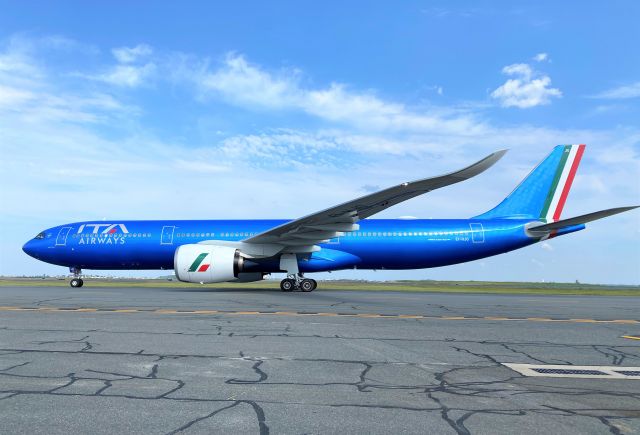 Airbus A330-900 (EI-HJO) - Marco Tardelli - 1982 World Cup Champion - Forza Azzurri !!