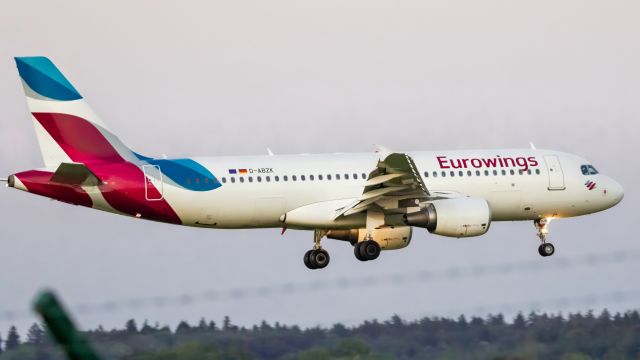 Airbus A320 (D-ABZK)