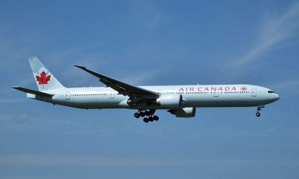 BOEING 777-300 (C-FIUR) - Final approach to NRT Rwy16R.br /2016/06/27