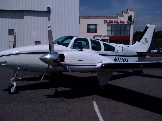 Beechcraft 55 Baron (N111MA) - 1980 E55 Baron