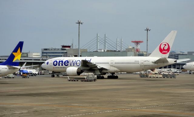 Boeing 777-200 (JA771J) - ONE WORLD