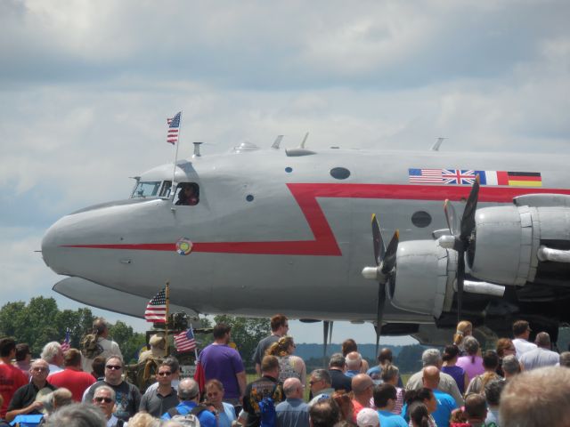 Douglas C-54 Skymaster (N500EJ)