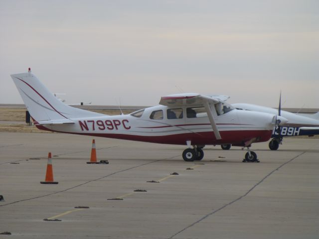 Cessna Centurion (N799PC)