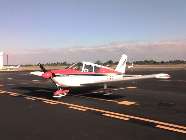 Piper Cherokee (N8871J)