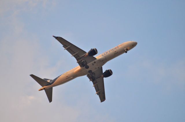 Embraer ERJ-190 (XA-AAC) - On finals into MMMX