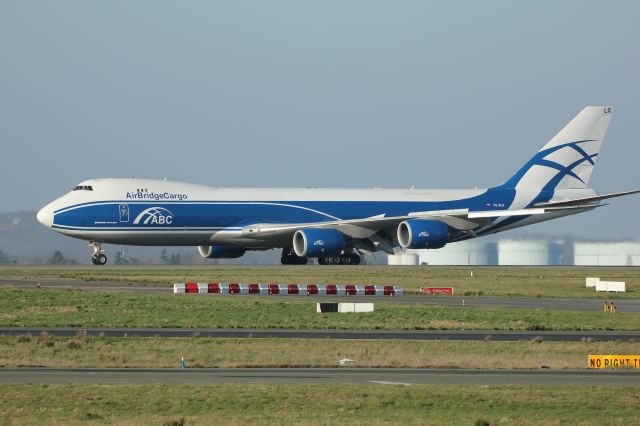 Boeing 747-200 (VQ-BLR)