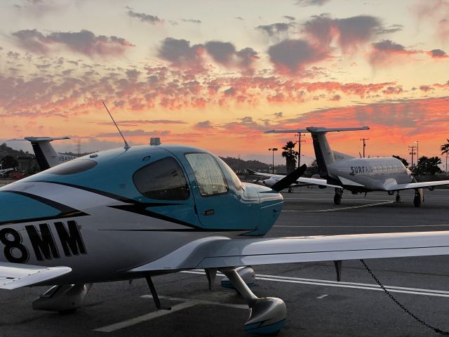 Cirrus SR-20 (N458MM)