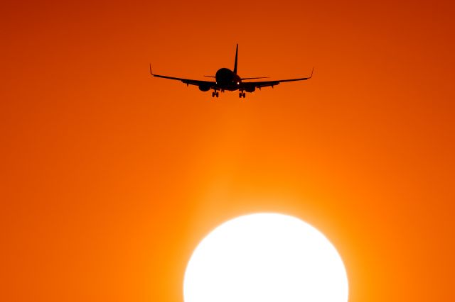 Boeing 737-800 (PH-HZN)