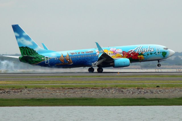 Boeing 737-800 (N560AS) - Spirit of the Islands landing on 27