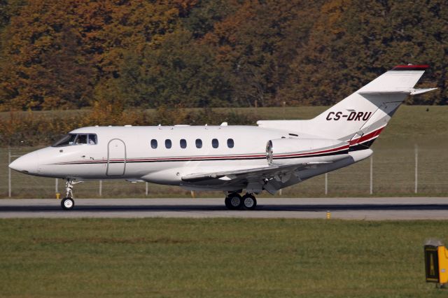 Hawker 800 (CS-DRU)