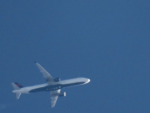 Airbus A321 (N343DN)