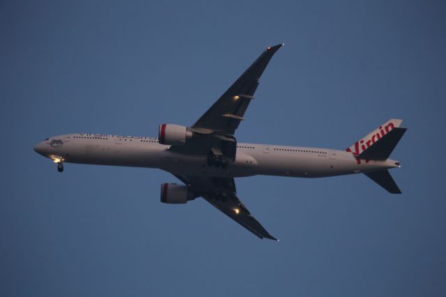 BOEING 777-300ER (VH-VPH)