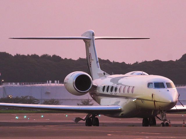 Gulfstream Aerospace Gulfstream G650 (B-2977) - I took this picture on Aug 11, 2018.