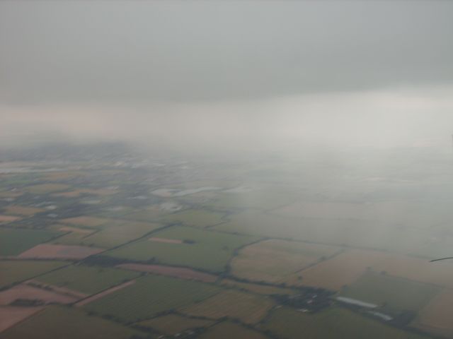 Piper Saratoga (G-JPOT) - Passing showers