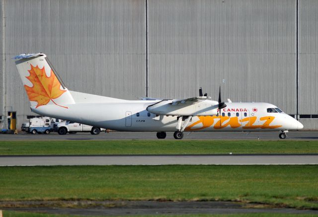 de Havilland Dash 8-300 (C-FJFM)