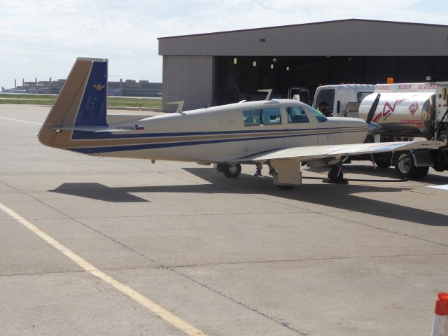 Mooney M-20 (N7201H)