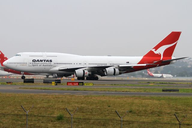 Boeing 747-400 (VH-OJL)