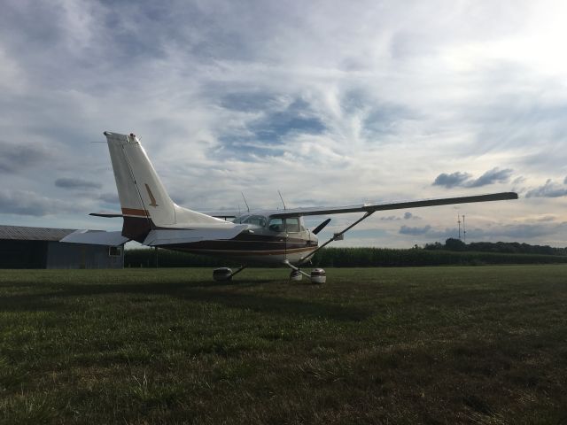 Cessna Skyhawk (N739KS) - Sunny day in Westfield. Note the camera pod on the wing strut