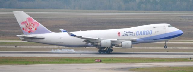 Boeing 747-400 (B-18706)