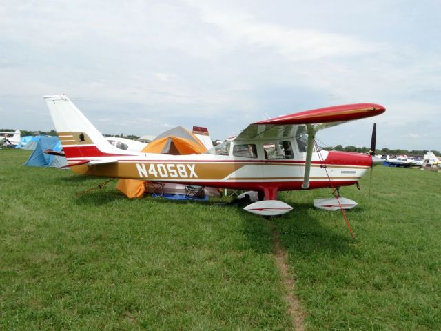 North American Rockwell 100 Lark Commander (N4058X)