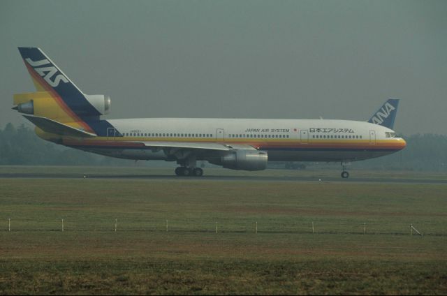 McDonnell Douglas DC-10 (JA8551) - Departure at Narita Intl Airport Rwy16 on 1990/11/17